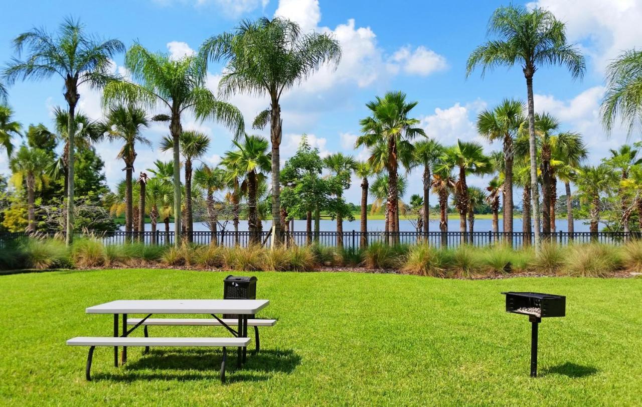 Top-Floor Luxurious Lakeview Condo Orlando Buitenkant foto
